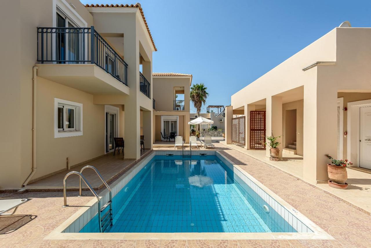 Azure Beach Villas Kissamos Bagian luar foto