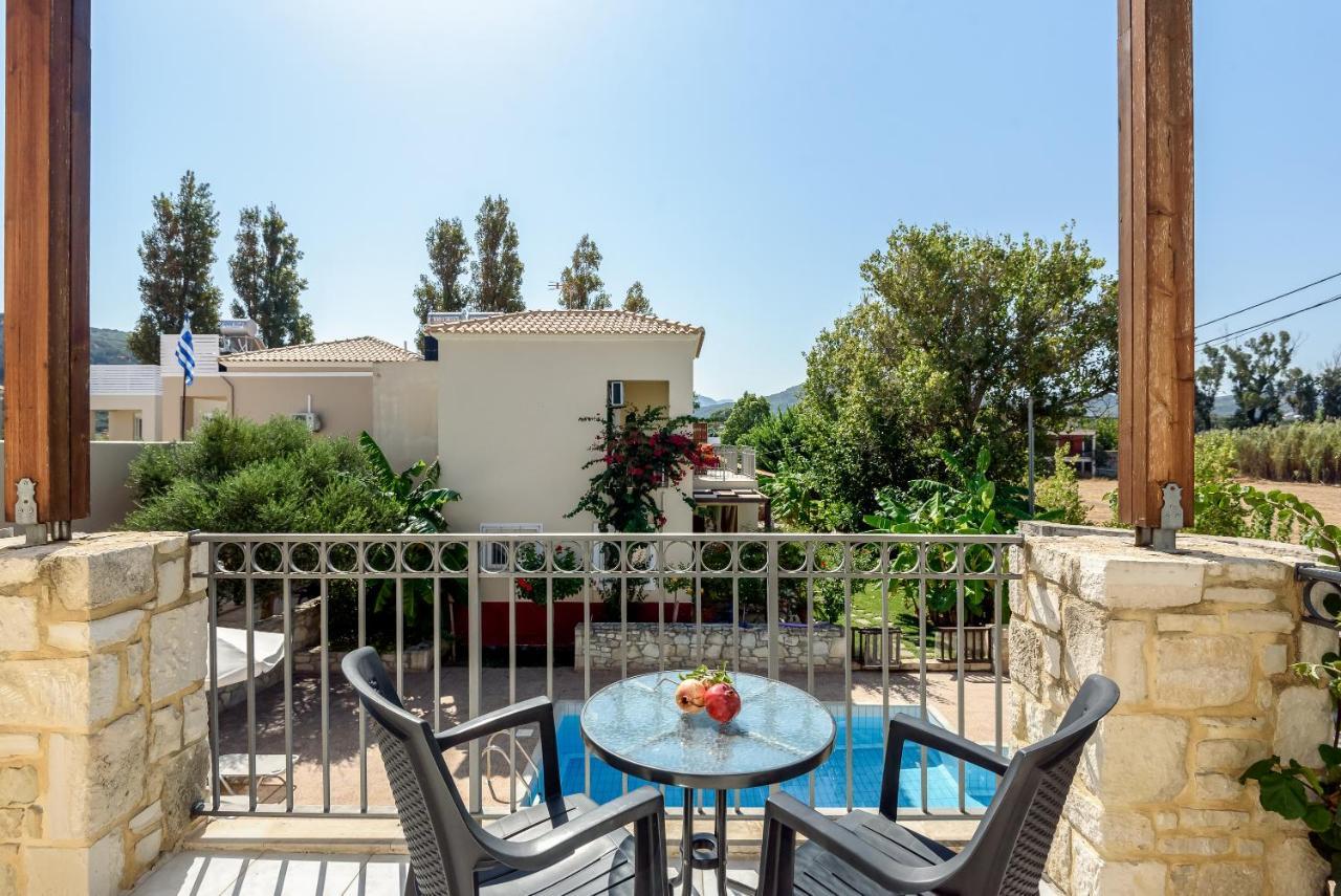 Azure Beach Villas Kissamos Bagian luar foto